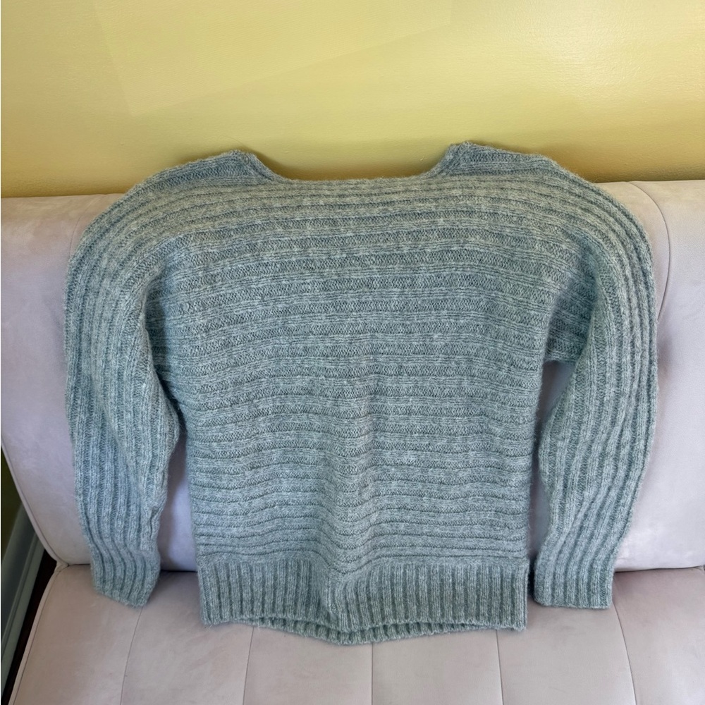 Women's Gray Sweater